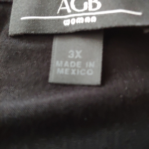 Top - Picture 4 of 5